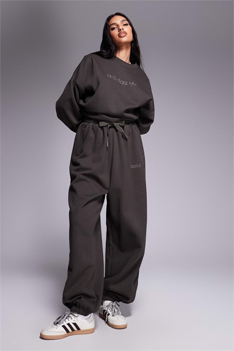 Джоггеры с линейным логотипом артикул 142741837