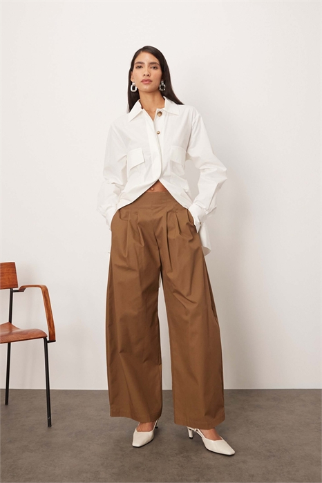 Идеальные брюки с широкими брючинами и зауженной талией, сшитые на заказ артикул 148808183