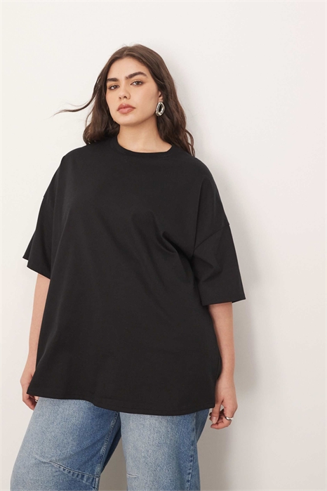 Футболка свободного кроя из плотной ткани премиум-класса артикул 139345348