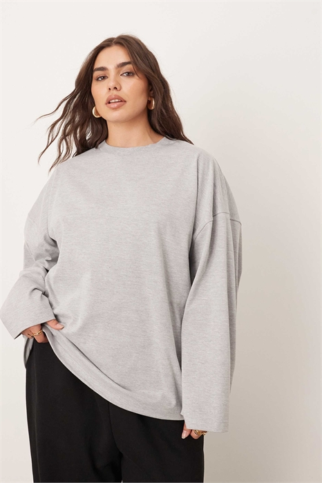 Хлопковая футболка свободного кроя с длинными рукавами артикул 139345355