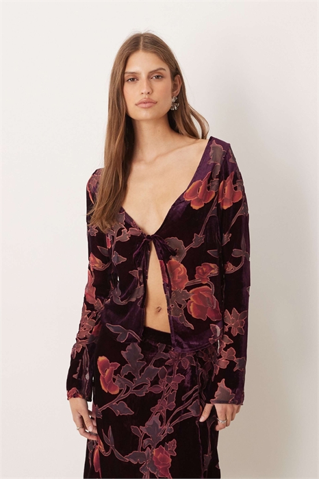 Топ с длинными рукавами и цветочным принтом от Sukita артикул 150703690