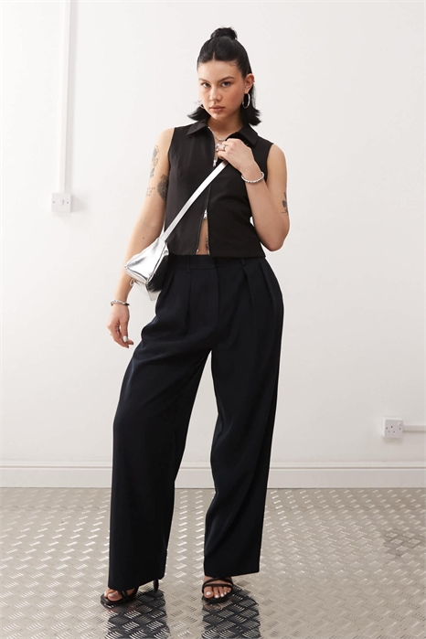 Брюки Nala свободного кроя с широкими брючинами и заниженной талией артикул 141859555