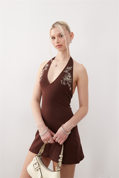 Мини-платье с вырезом на шее и вышитыми элементами от hepzhi артикул 143373998