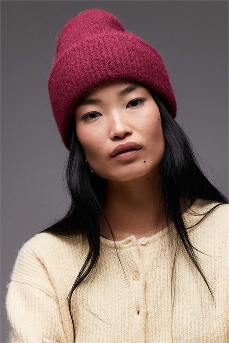 Шапка из альпаки и шерсти бордового цвета артикул 150524198