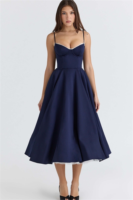 Платье средней длины из атласа и тюля цвета «неви» артикул 155774573