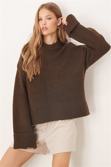 Свитер из трикотажа с круглым вырезом и отложными рукавами артикул 149853441