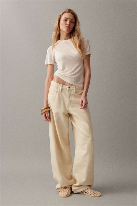 Джинсы с широкими брючинами артикул 153753624