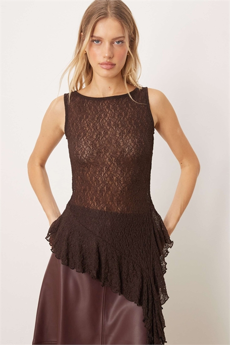 Топ с асимметричным кружевом артикул 152667255