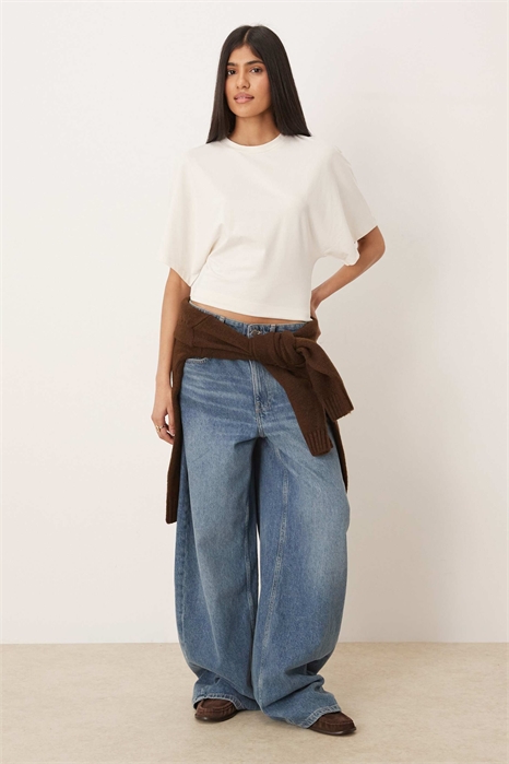 Топ с короткими рукавами и зауженной талией артикул 153753633