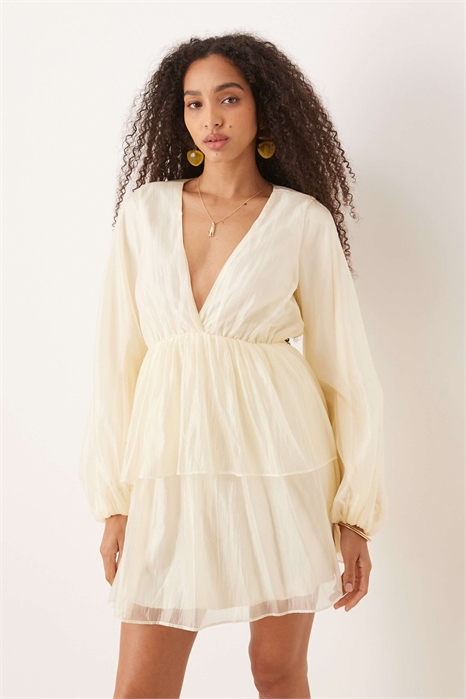 Мини-платье с длинными рукавами и V-образным вырезом артикул 143378477