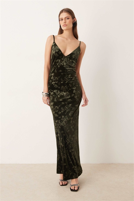 Макси-платье из бархата с жакардовым узором в розовых тонах артикул 152934445