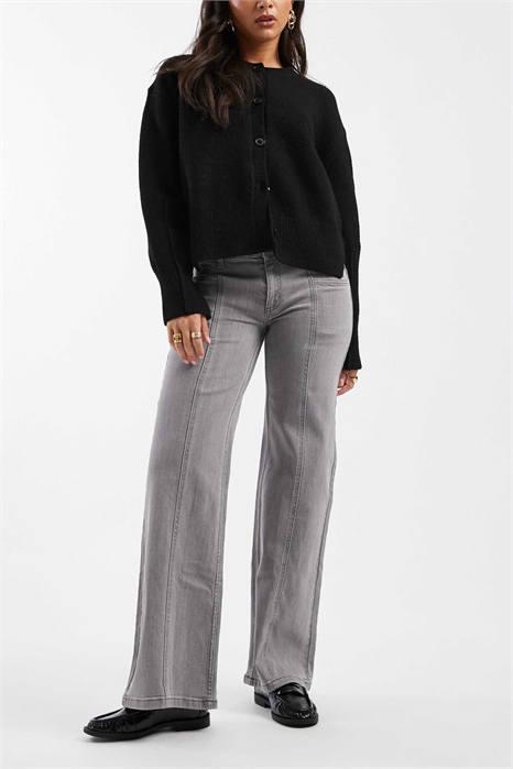 Джинсы для подростков с широкими брючинами и декоративными швами артикул 152905045