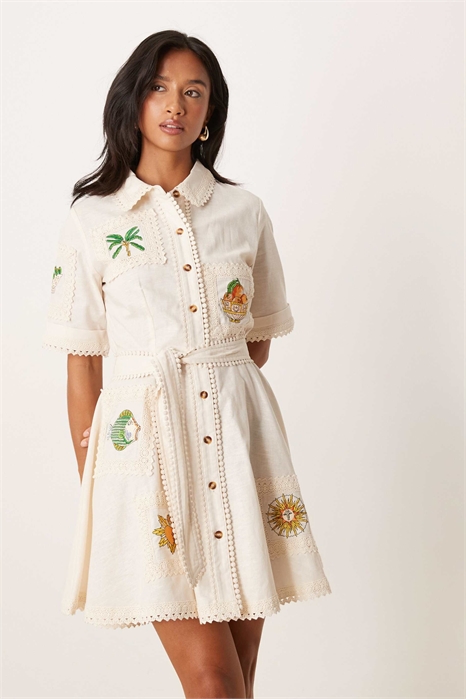 Мини-платье-рубашка с вышивкой артикул 148259093