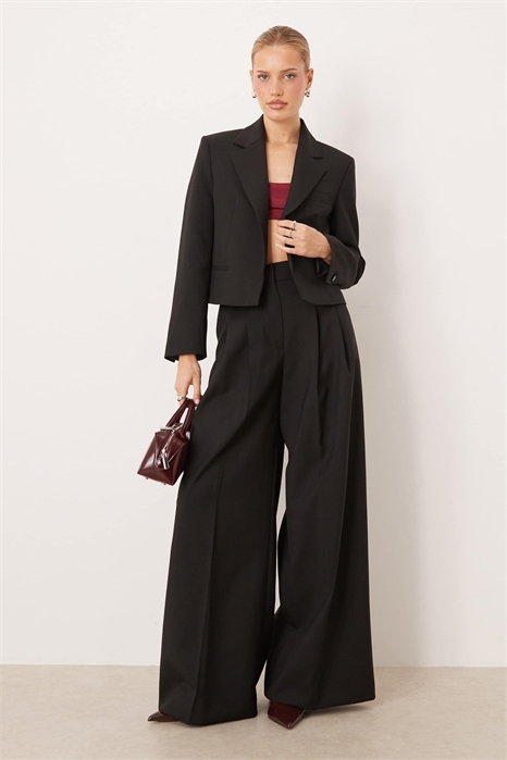 Комплект брюк Garbo черного цвета с завышенной талией и широкими брючинами артикул 153643640