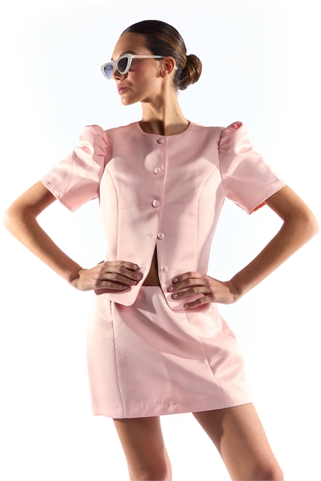 Топ с пуговицами и четкой посадкой артикул 155326900