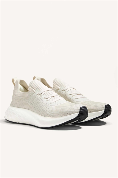 Универсальные кроссовки артикул 149962589