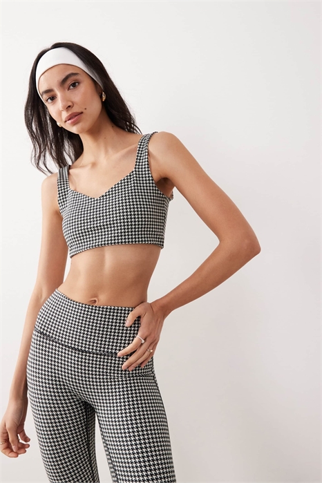 Спортивный бюстгальтер YPB с V-образным вырезом co-ord артикул 152001167