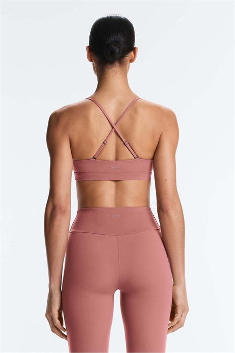 Спортивный бюстгальтер Comfortlux с легкой поддержкой и перекрещивающимися бретелями артикул 155525792