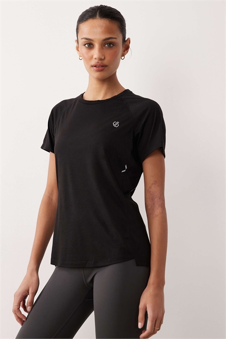 Легкая, дышащая и эластичная футболка со светоотражающими элементами артикул 155451636