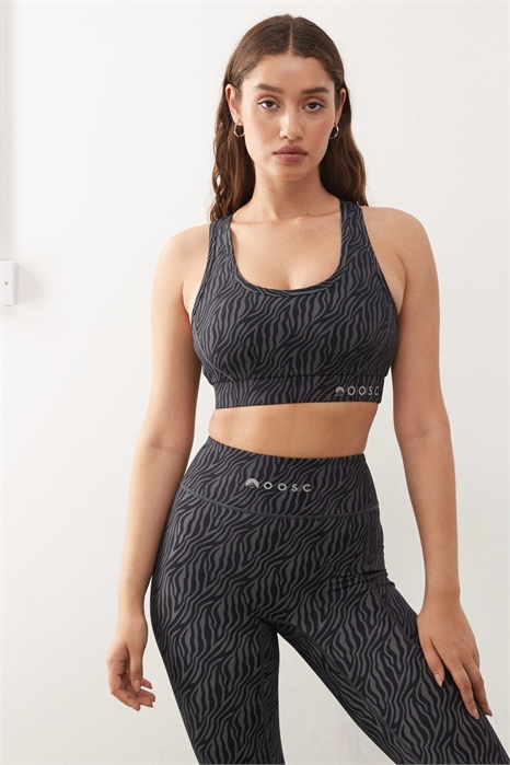 Спортивный бюстгальтер элитного класса с высокой степенью поддержки и перекрещивающимися бретелями артикул 150990536