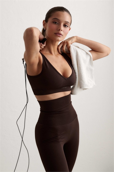 Бюстгальтер без швов с глубоким вырезом в форме шоколадной конфеты артикул 155876350