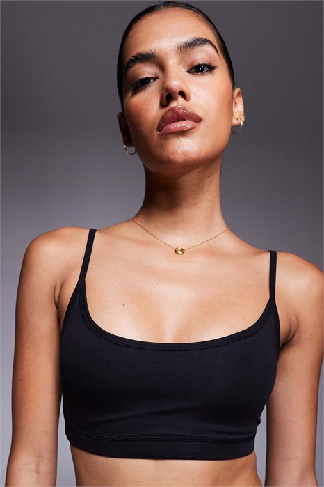 Спортивный бюстгальтер Icon с мягкой обивкой и легкой поддержкой, с регулируемыми бретелями артикул 147140529