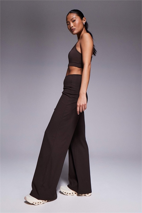 Танцевальные брюки Petite Icon с высокой талией и широкими брючинами, с мягкой на ощупь тканью артикул 148448813