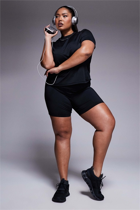 Шорты-леггинсы Curve Icon с высокой талией и длиной 5 дюймов, с карманом на молнии для телефона артикул 139618417