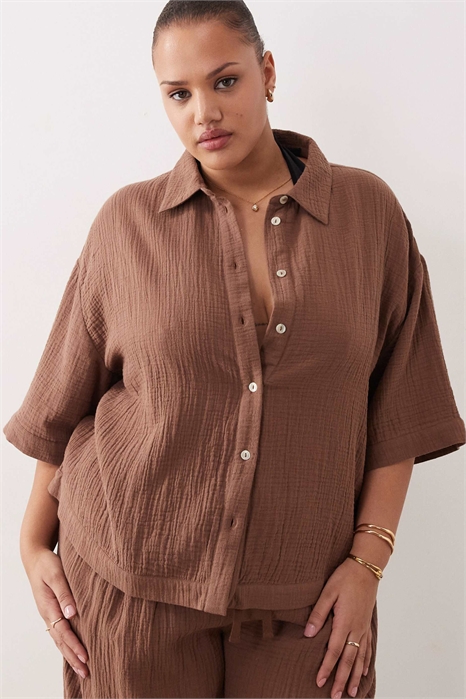 ASOS DESIGN Curve Callie — пляжная рубашка из марли с короткими рукавами артикул 153255213