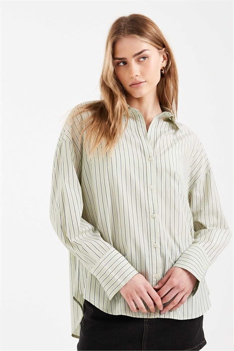 Рубашка свободного кроя артикул 153577548