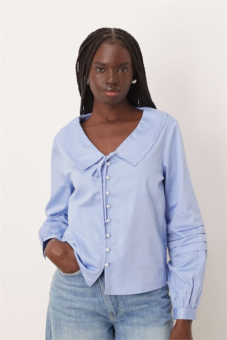 Рубашка с воротником, завязывающимся спереди, и пуговицами из искусственного жемчуга артикул 151091442