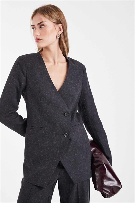 Блейзер с асимметричными деталями, скроенный по фигуре co-ord артикул 150263449