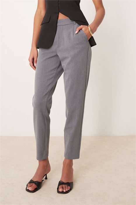 Брюки-сlim с индивидуальным кроем, подходящие к любому стилю артикул 139623983