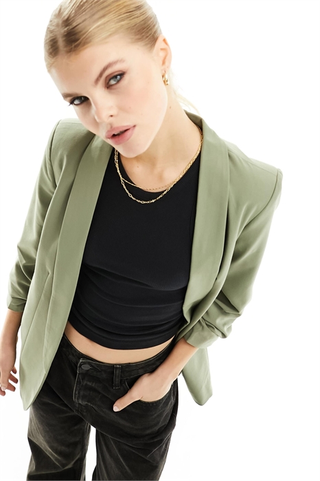 Блейзер с рукавами с рюшами артикул 133640159