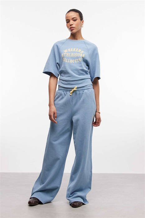 Джоггеры с широкими брючинами от Weekend Collective co-ord артикул 153687087