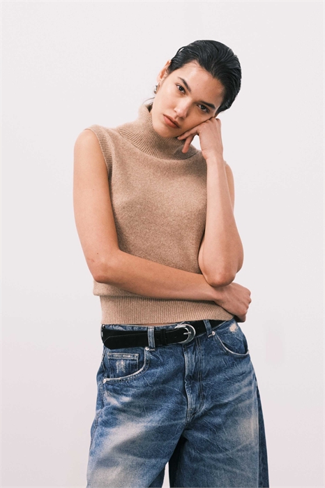 Комплект из облегающего жилета средней плотности с высоким воротником артикул 151666893