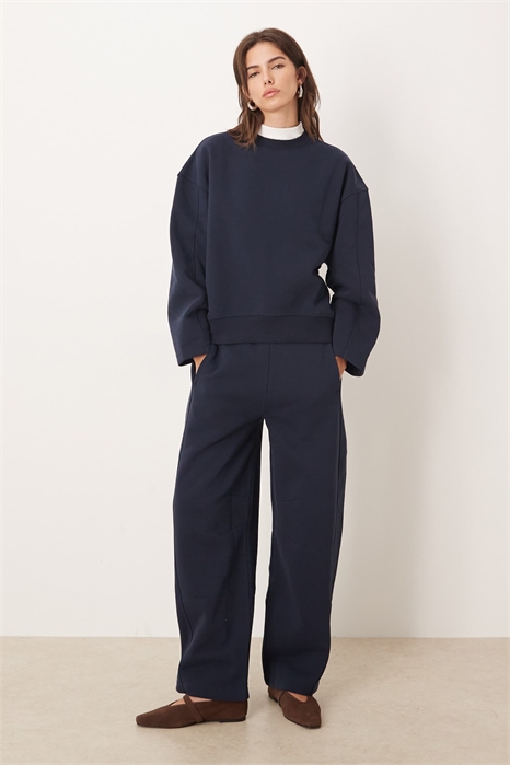 Джоггеры с отворотами на штанинах из ткани премиум-класса плотностью 500 г/м² артикул 149051876