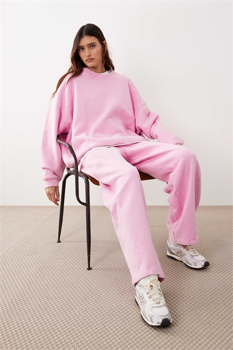 Джоггеры с широкими штанинами и акцентом на швах co-ord артикул 153516100