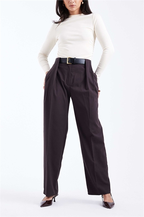 Брюки с высокой талией и прямыми брючинами на ремне артикул 149051438