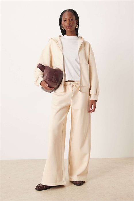 Джоггеры премиум-класса с широкими брючинами и швами, плотность ткани 500 г/м² артикул 150777400