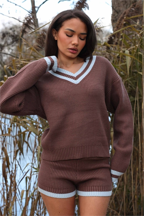 Свитер «Матильда» с V-образным вырезом из толстой пряжи артикул 155447611