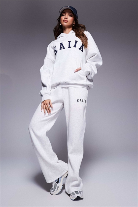 Джоггеры с широкими брючинами из смесовой ткани с хлопком и вышитым логотипом co-ord артикул 142045628