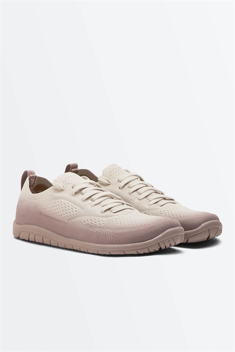 Спортивная обувь для различных видов активности артикул 155574306