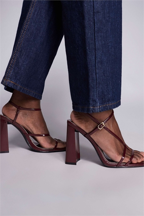 Сандалии Simmi London Malinda с широкой колодкой и ремешками артикул 151558066