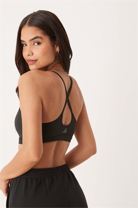 Спортивный бюстгальтер adidas Training All Me с легкой поддержкой артикул 141936455