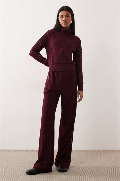 Спортивные штаны Firebird с кружевом артикул 154872960