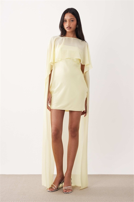 Атласное мини-платье с сетчатой накидкой и юбкой артикул 154078328