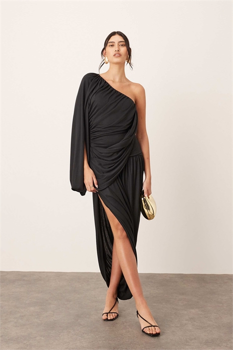 Макси-платье с одним открытым плечом и юбкой-тюльпаном артикул 143082333