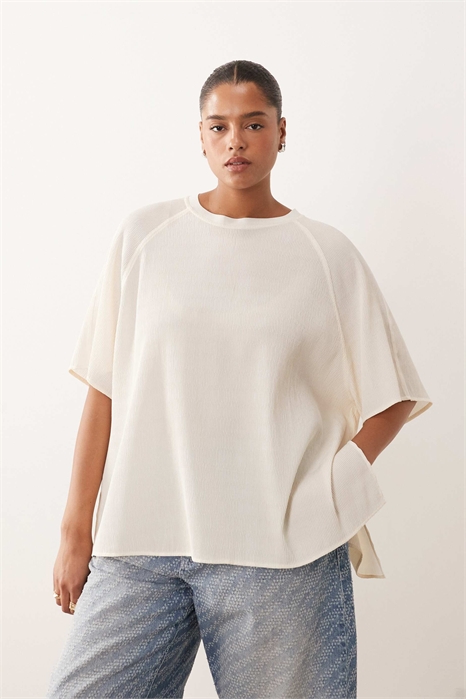 Футболка с рагланными рукавами и гибридной фактурной отделкой артикул 147016206