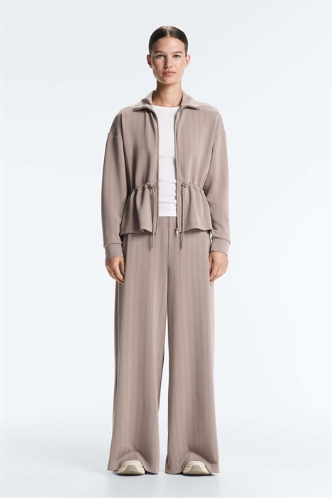 Брюки с широкими брючинами в полоску из модала с мягкой текстурой артикул 155768435